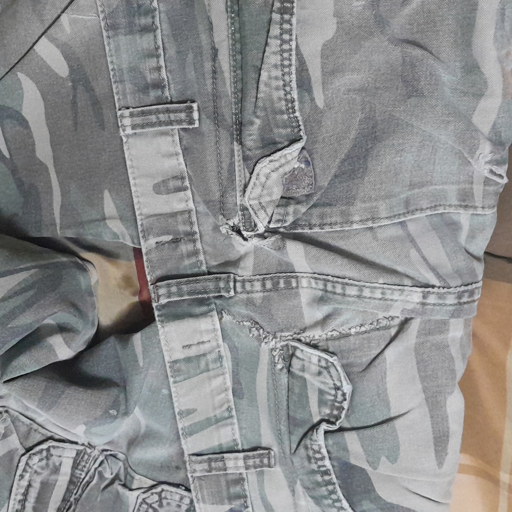 Wrangler Jean company camo cargo pants 36x32 - Picture 3 of 8